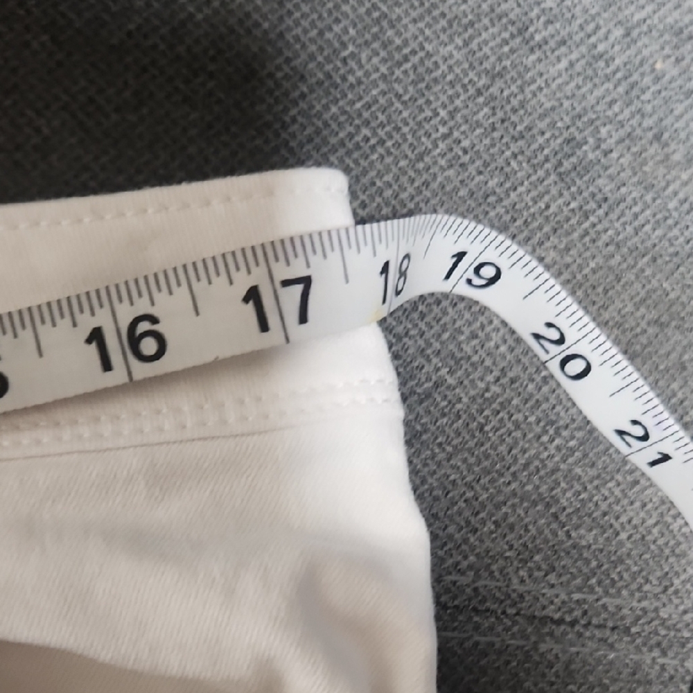 White Distressed Rolled-Hem Women’s Bermuda Shorts - Picture 3 of 5